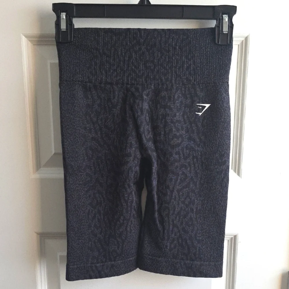 NWOT Gymshark Charcoal Patterned Cheetah Biker Workout Shorts Size Small #g115